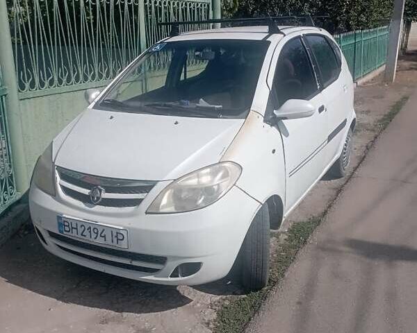 Белый Чана Бенни, объемом двигателя 1.3 л и пробегом 165 тыс. км за 1300 $, фото 2 на Automoto.ua