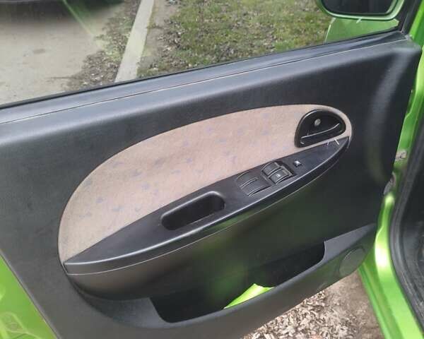 Зеленый Чана Бенни, объемом двигателя 1.3 л и пробегом 102 тыс. км за 2300 $, фото 9 на Automoto.ua