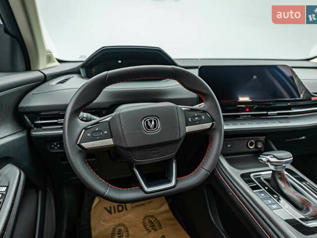 Белый Чанган CS 55 Plus, объемом двигателя 1.49 л и пробегом 17 тыс. км за 16650 $, фото 10 на Automoto.ua