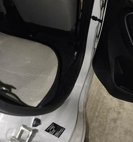 Белый Чанган E-Star, объемом двигателя 0 л и пробегом 6 тыс. км за 11500 $, фото 7 на Automoto.ua