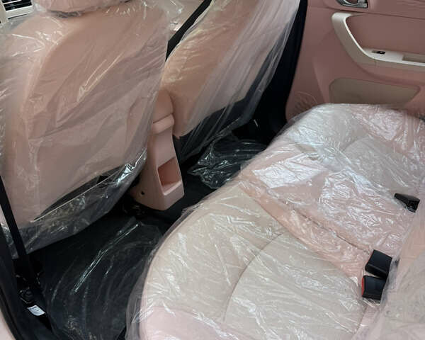 Бежевый Чанган E-Star, объемом двигателя 0 л и пробегом 4 тыс. км за 14000 $, фото 3 на Automoto.ua