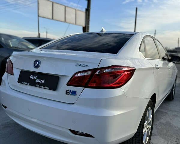 Чанган Eado, объемом двигателя 0 л и пробегом 25 тыс. км за 10500 $, фото 4 на Automoto.ua