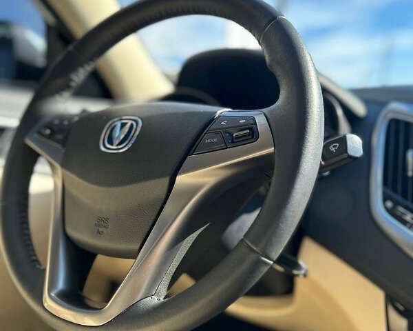 Чанган Eado, объемом двигателя 0 л и пробегом 25 тыс. км за 10500 $, фото 8 на Automoto.ua
