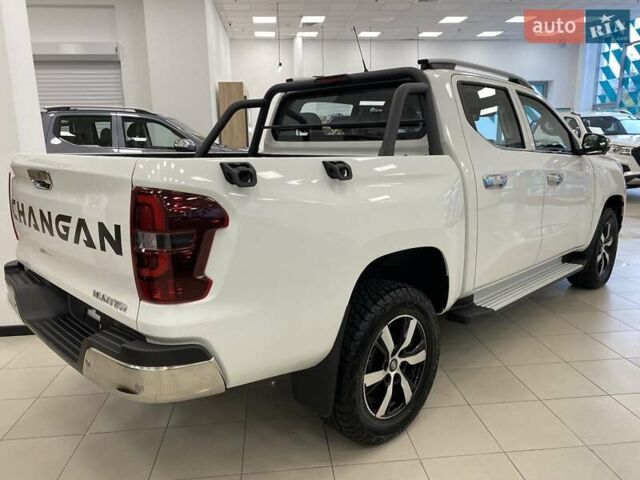 Белый Чанган Hunter, объемом двигателя 1.9 л и пробегом 1 тыс. км за 33008 $, фото 3 на Automoto.ua