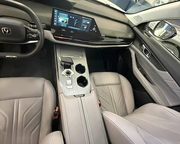 Белый Чанган Uni-K, объемом двигателя 1.49 л и пробегом 18 тыс. км за 26999 $, фото 4 на Automoto.ua