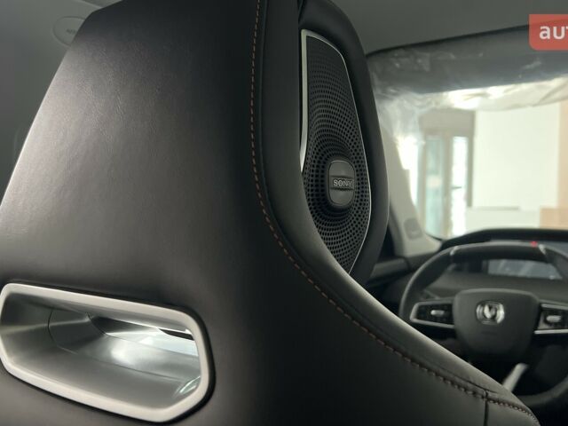 Чанган Uni-K, объемом двигателя 2 л и пробегом 0 тыс. км за 31953 $, фото 33 на Automoto.ua