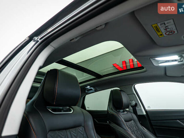 Серый Чанган Uni-K, объемом двигателя 2 л и пробегом 5 тыс. км за 28868 $, фото 20 на Automoto.ua