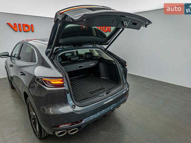 Серый Чанган Uni-K, объемом двигателя 2 л и пробегом 5 тыс. км за 28868 $, фото 6 на Automoto.ua