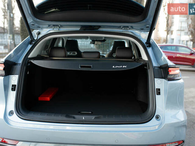 Синий Чанган Uni-K, объемом двигателя 0 л и пробегом 1 тыс. км за 31945 $, фото 7 на Automoto.ua