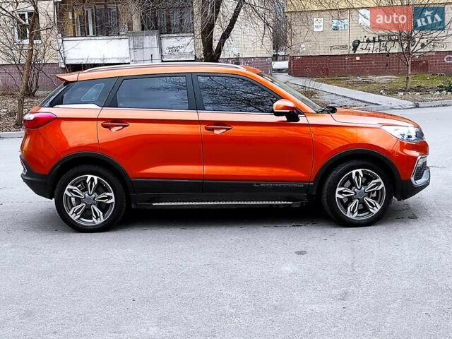 Оранжевый Changfeng Leopaard CS9, объемом двигателя 0 л и пробегом 30 тыс. км за 20000 $, фото 2 на Automoto.ua