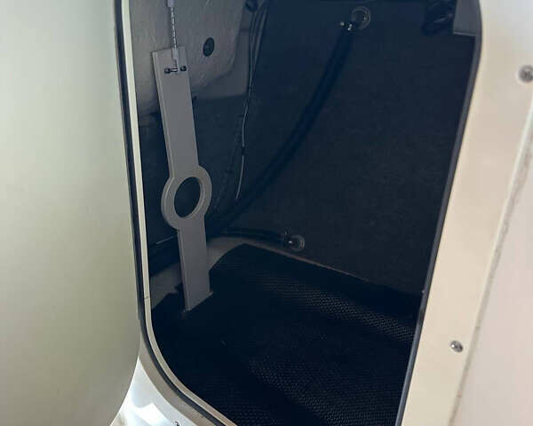 Белый Чапаррал 162, объемом двигателя 0 л и пробегом 0 тыс. км за 60000 $, фото 11 на Automoto.ua