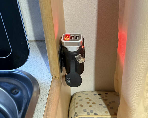 Білий Чатеау 330, об'ємом двигуна 0 л та пробігом 1 тис. км за 5700 $, фото 11 на Automoto.ua