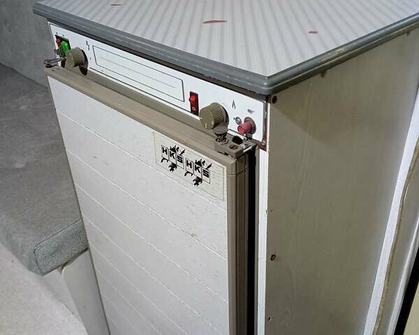 Чатеау 330, объемом двигателя 0 л и пробегом 100 тыс. км за 4500 $, фото 16 на Automoto.ua