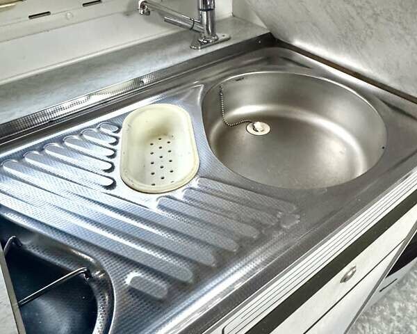 Чатеау 390, объемом двигателя 0 л и пробегом 1 тыс. км за 5300 $, фото 9 на Automoto.ua