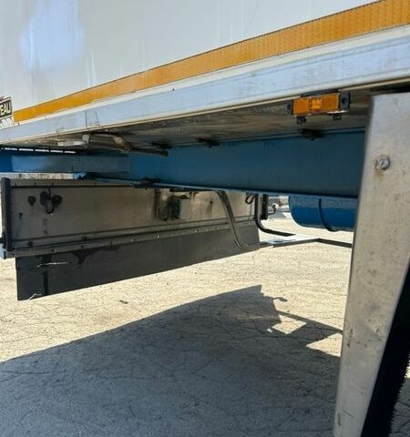 Белый Череау Карриер, объемом двигателя 0 л и пробегом 0 тыс. км за 8500 $, фото 4 на Automoto.ua