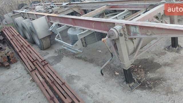 Красный Череау Карриер, объемом двигателя 0 л и пробегом 0 тыс. км за 1700 $, фото 2 на Automoto.ua