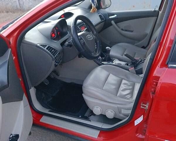 Красный Чери А3, объемом двигателя 1.6 л и пробегом 170 тыс. км за 3200 $, фото 2 на Automoto.ua