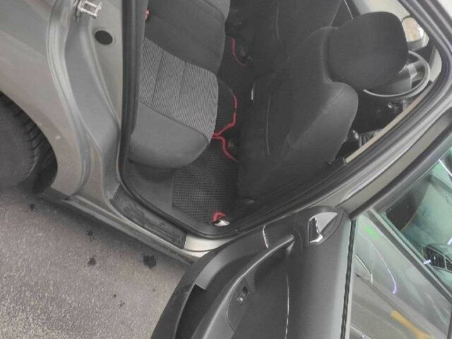 Сірий Чері А3, об'ємом двигуна 1.6 л та пробігом 192 тис. км за 2999 $, фото 9 на Automoto.ua