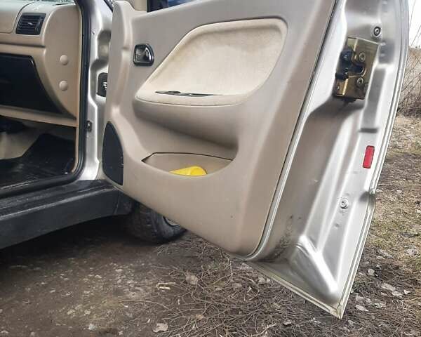 Бежевий Чері Амулет, об'ємом двигуна 1.6 л та пробігом 117 тис. км за 2600 $, фото 5 на Automoto.ua
