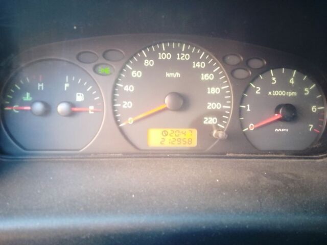 Бежевый Чери Амулет, объемом двигателя 1.6 л и пробегом 200 тыс. км за 1300 $, фото 7 на Automoto.ua