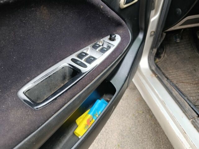 Бежевый Чери Амулет, объемом двигателя 1.6 л и пробегом 260 тыс. км за 980 $, фото 7 на Automoto.ua