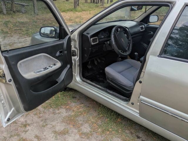 Бежевый Чери Амулет, объемом двигателя 1.6 л и пробегом 148 тыс. км за 1500 $, фото 6 на Automoto.ua