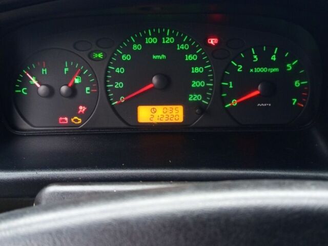 Бежевый Чери Амулет, объемом двигателя 1.6 л и пробегом 2 тыс. км за 1500 $, фото 6 на Automoto.ua