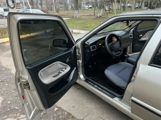 Бежевий Чері Амулет, об'ємом двигуна 1.6 л та пробігом 217 тис. км за 1699 $, фото 15 на Automoto.ua