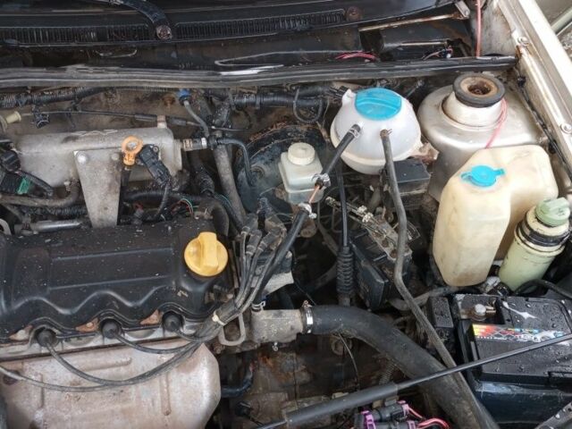 Чери Амулет 2007 в Хусте на Automoto.ua Бежевый Чери Амулет, объемом двигателя 1.6 л и пробегом 141 тыс. км за 1450 $, фото 11 на Automoto.ua