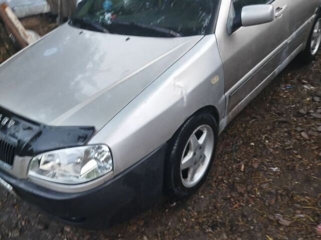 Бежевый Чери Амулет, объемом двигателя 1.6 л и пробегом 179 тыс. км за 1000 $, фото 2 на Automoto.ua