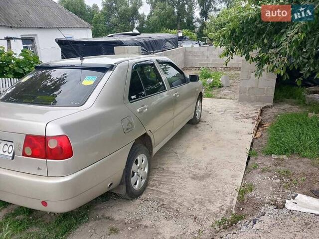 Бежевий Чері Амулет, об'ємом двигуна 1.5 л та пробігом 119 тис. км за 2000 $, фото 4 на Automoto.ua