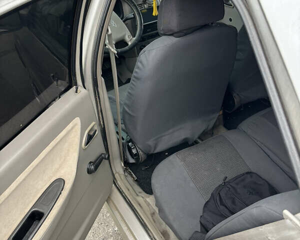 Бежевый Чери Амулет, объемом двигателя 1.6 л и пробегом 250 тыс. км за 1600 $, фото 4 на Automoto.ua