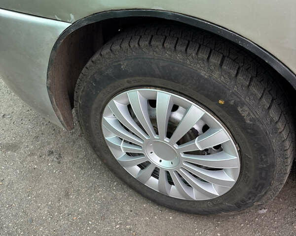 Бежевый Чери Амулет, объемом двигателя 1.6 л и пробегом 250 тыс. км за 1600 $, фото 2 на Automoto.ua