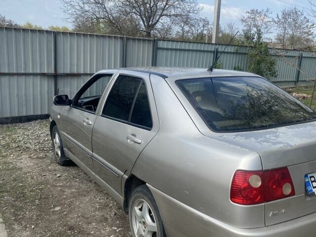 Бежевый Чери Амулет, объемом двигателя 1.6 л и пробегом 165 тыс. км за 1000 $, фото 1 на Automoto.ua