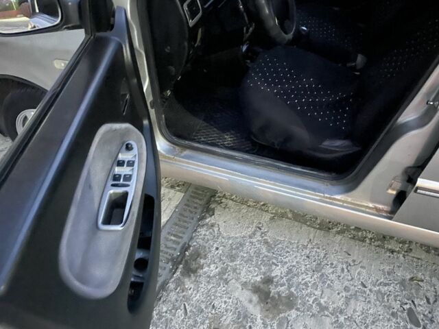 Чері Амулет 2007 у Тячеве на Automoto.ua Бежевий Чері Амулет, об'ємом двигуна 1.6 л та пробігом 72 тис. км за 1200 $, фото 9 на Automoto.ua