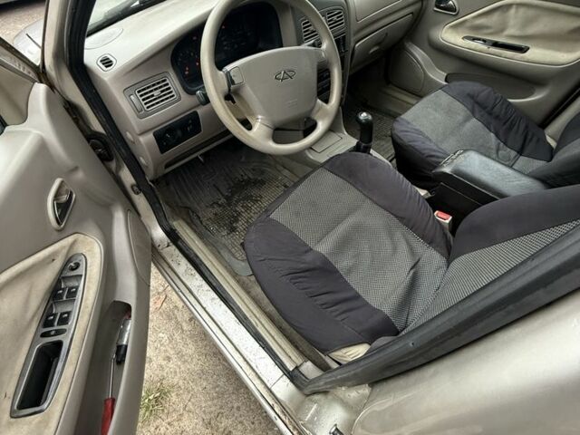 Бежевый Чери Амулет, объемом двигателя 1.6 л и пробегом 280 тыс. км за 900 $, фото 6 на Automoto.ua