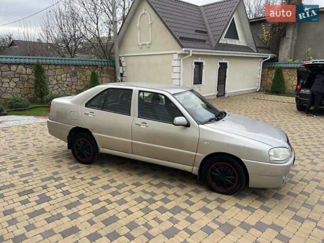 Бежевый Чери Амулет, объемом двигателя 1.6 л и пробегом 126 тыс. км за 1699 $, фото 4 на Automoto.ua