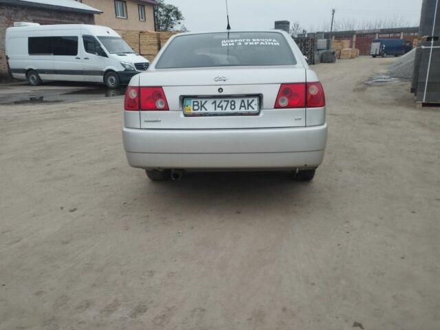 Бежевый Чери Амулет, объемом двигателя 1.6 л и пробегом 70 тыс. км за 1100 $, фото 4 на Automoto.ua