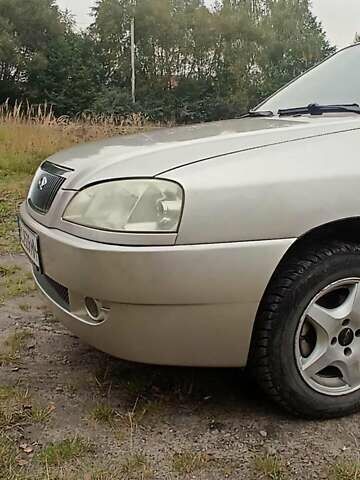 Бежевый Чери Амулет, объемом двигателя 1.6 л и пробегом 93 тыс. км за 1850 $, фото 4 на Automoto.ua