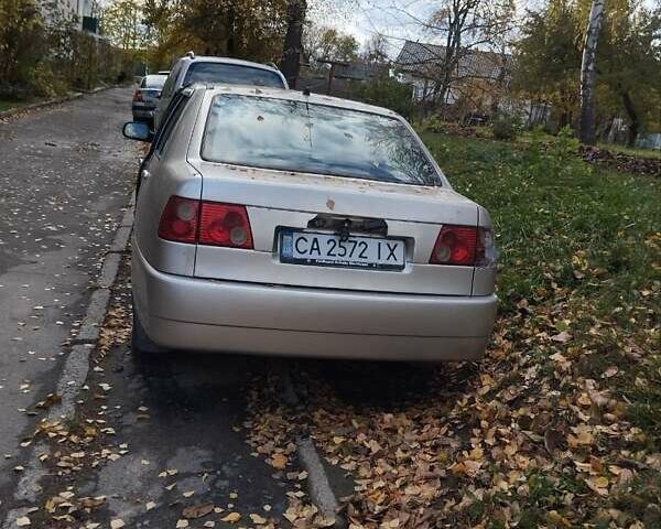 Бежевый Чери Амулет, объемом двигателя 1.6 л и пробегом 220 тыс. км за 999 $, фото 6 на Automoto.ua