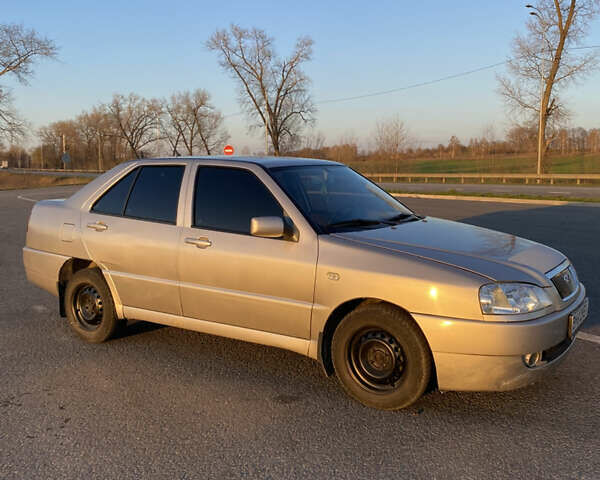 Бежевый Чери Амулет, объемом двигателя 1.6 л и пробегом 160 тыс. км за 2200 $, фото 2 на Automoto.ua