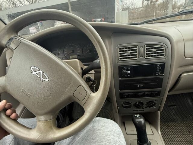 Бежевый Чери Амулет, объемом двигателя 1.6 л и пробегом 280 тыс. км за 900 $, фото 7 на Automoto.ua