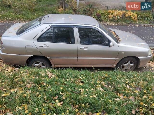 Бежевый Чери Амулет, объемом двигателя 1.6 л и пробегом 220 тыс. км за 999 $, фото 5 на Automoto.ua