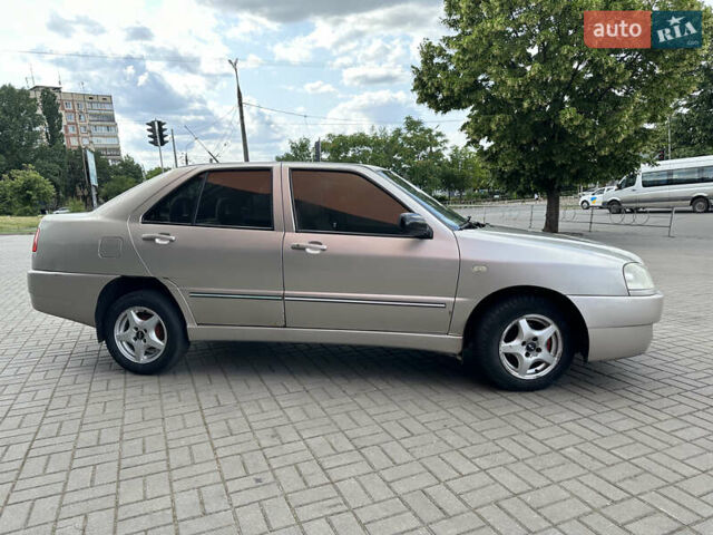 Бежевый Чери Амулет, объемом двигателя 1.6 л и пробегом 218 тыс. км за 3000 $, фото 4 на Automoto.ua