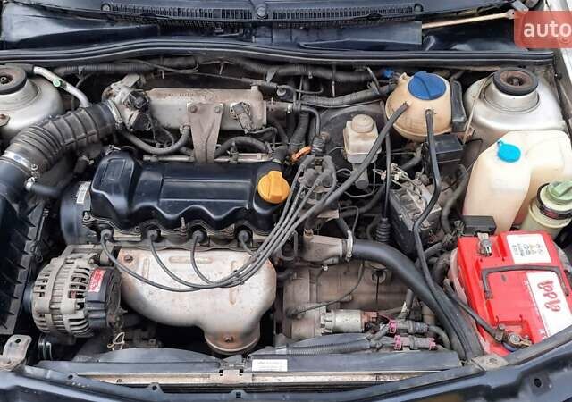 Бежевый Чери Амулет, объемом двигателя 1.6 л и пробегом 130 тыс. км за 1400 $, фото 8 на Automoto.ua