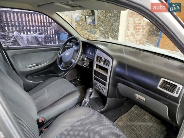 Бежевый Чери Амулет, объемом двигателя 1.6 л и пробегом 90 тыс. км за 2000 $, фото 8 на Automoto.ua