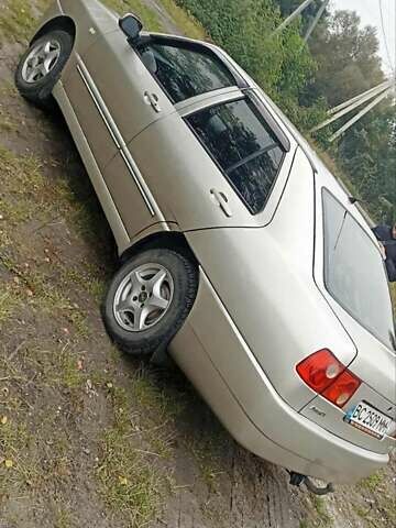 Бежевый Чери Амулет, объемом двигателя 1.6 л и пробегом 93 тыс. км за 1850 $, фото 7 на Automoto.ua