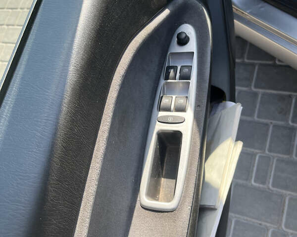 Бежевый Чери Амулет, объемом двигателя 1.6 л и пробегом 40 тыс. км за 2850 $, фото 16 на Automoto.ua