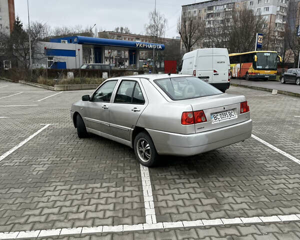 Бежевый Чери Амулет, объемом двигателя 1.6 л и пробегом 155 тыс. км за 1000 $, фото 7 на Automoto.ua