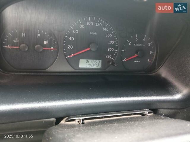 Бежевый Чери Амулет, объемом двигателя 1.6 л и пробегом 175 тыс. км за 2200 $, фото 1 на Automoto.ua